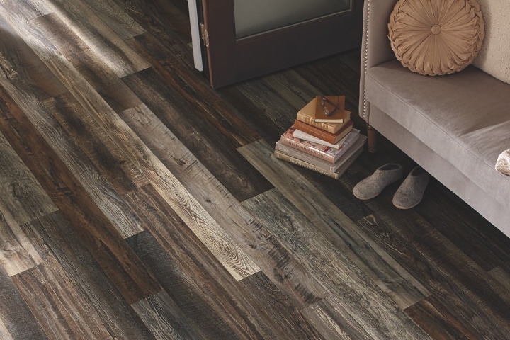 Las Vegas Luxury Vinyl Planks and Tiles - Expert Flooring Solutions